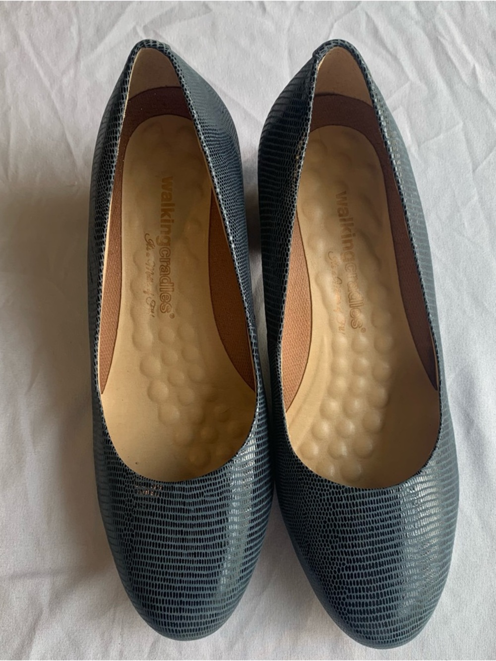 Walking Cradles Women's 8 WW Blue‎ Gray Textured Block Heels